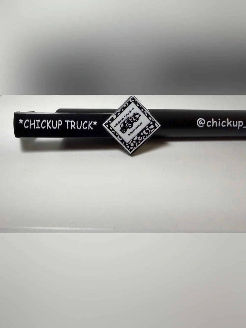 (1) Chickup Truck Gel Phone Pen Stand with Stylus - black ink - NWT 🖤🖊️🛻🐥🖤